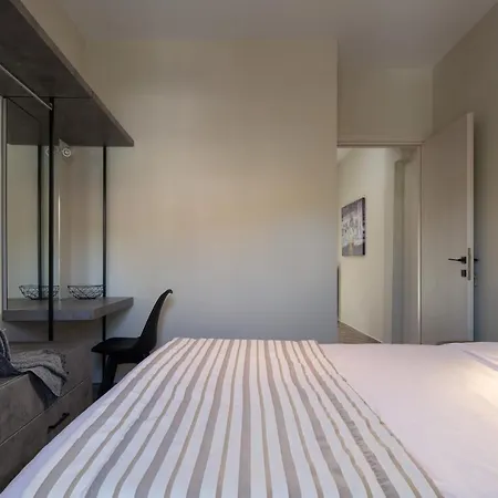 Olenia Luxury 3 Apartment Neos Marmaras