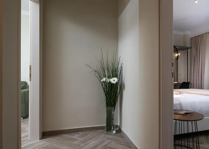 Olenia Luxury 3 *